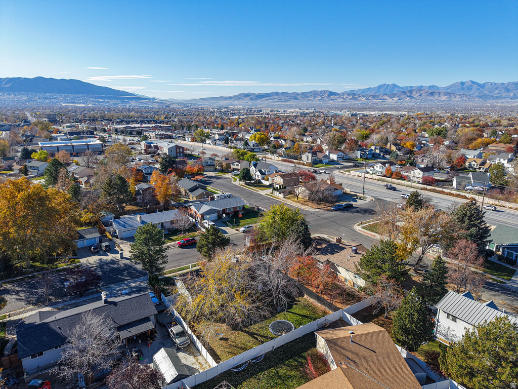 735 E DUSTY CREEK AVE Sandy, UT 84094