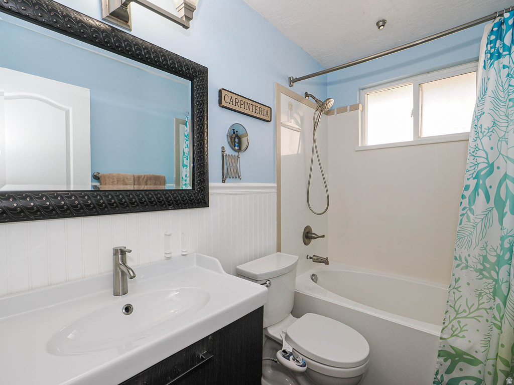 735 E DUSTY CREEK AVE Sandy, UT 84094