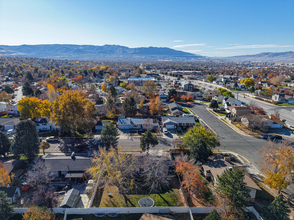 735 E DUSTY CREEK AVE Sandy, UT 84094