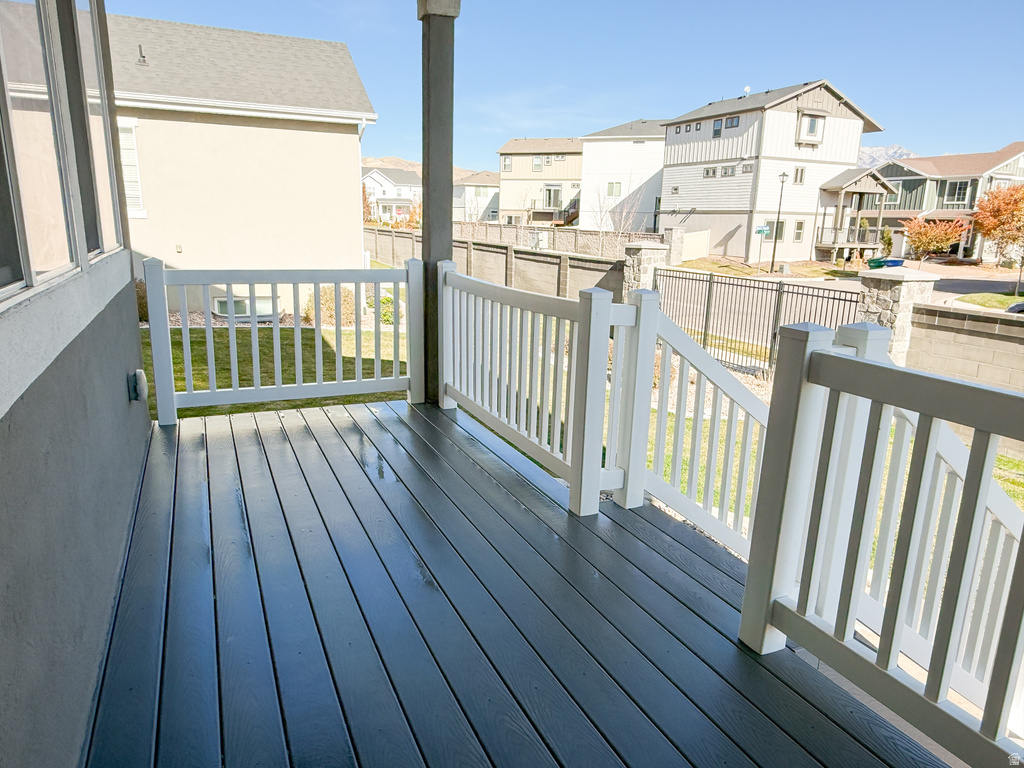 2384 N LAZY J LN Lehi, UT 84048