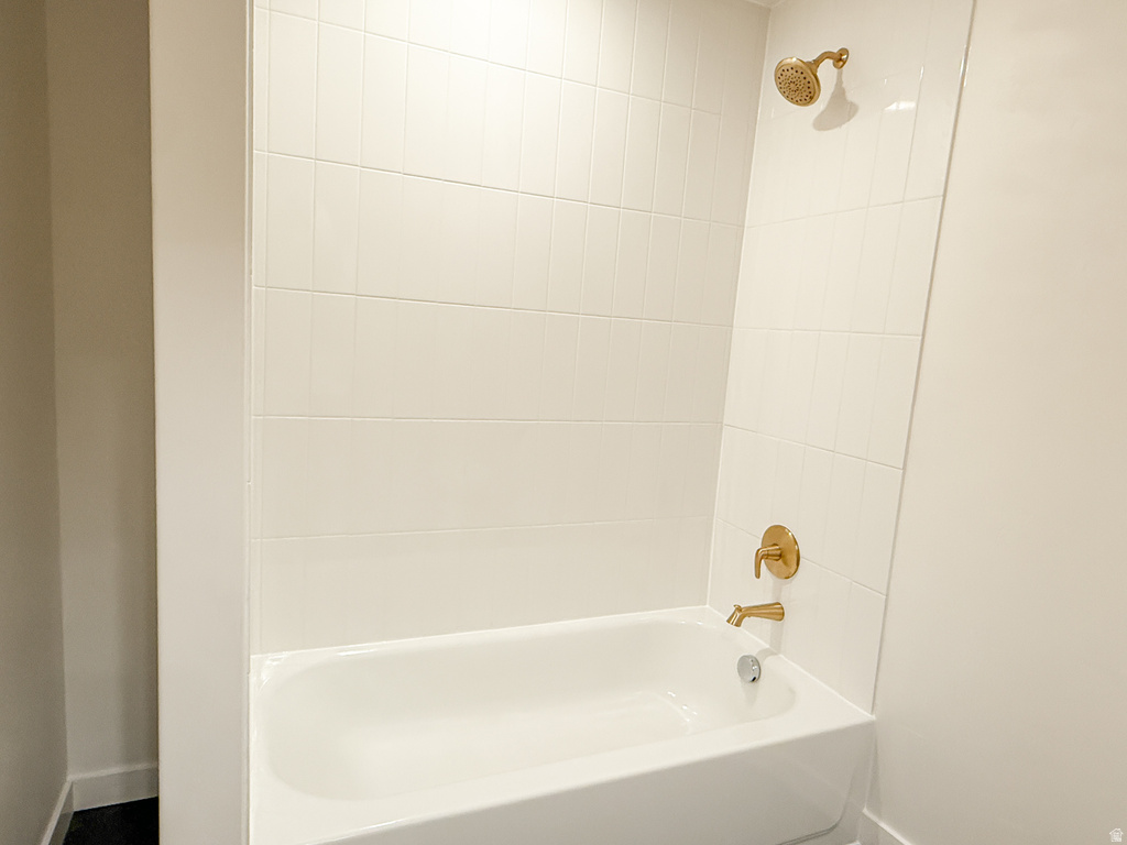 2384 N LAZY J LN Lehi, UT 84048