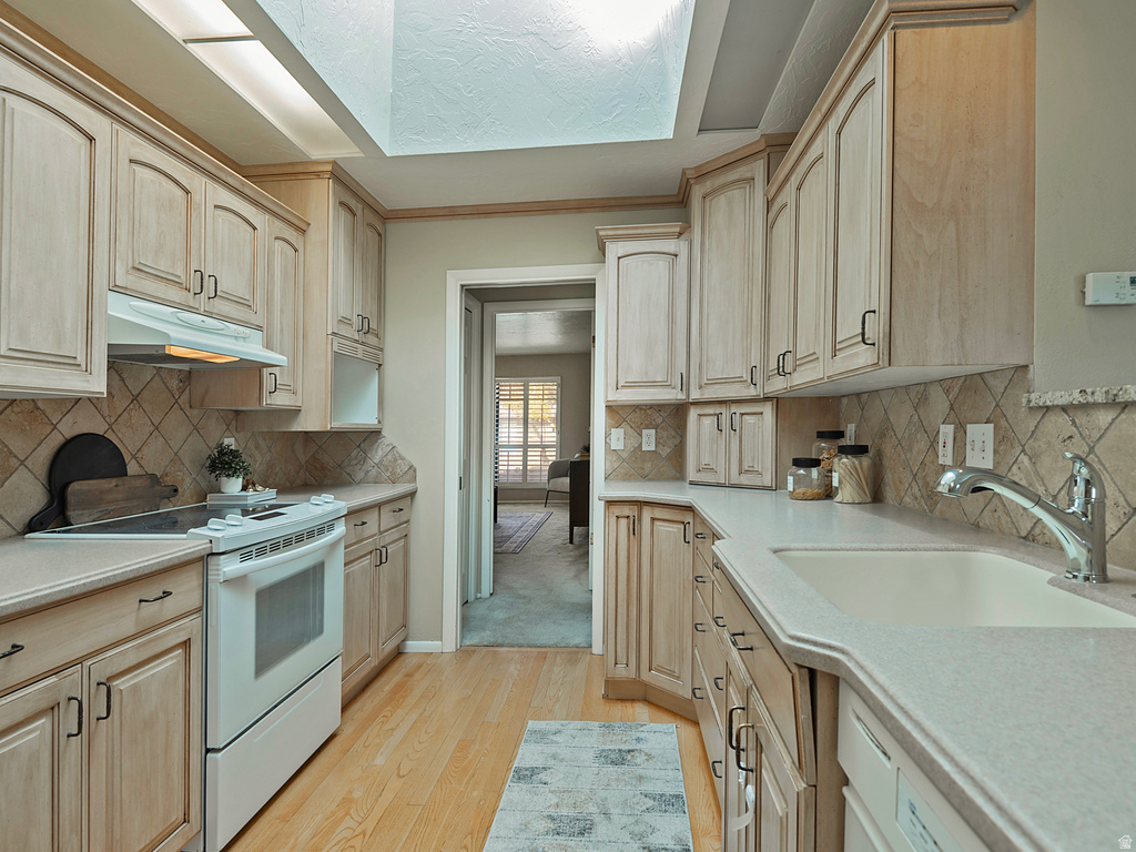 1585 E 6470 S Murray, UT 84121