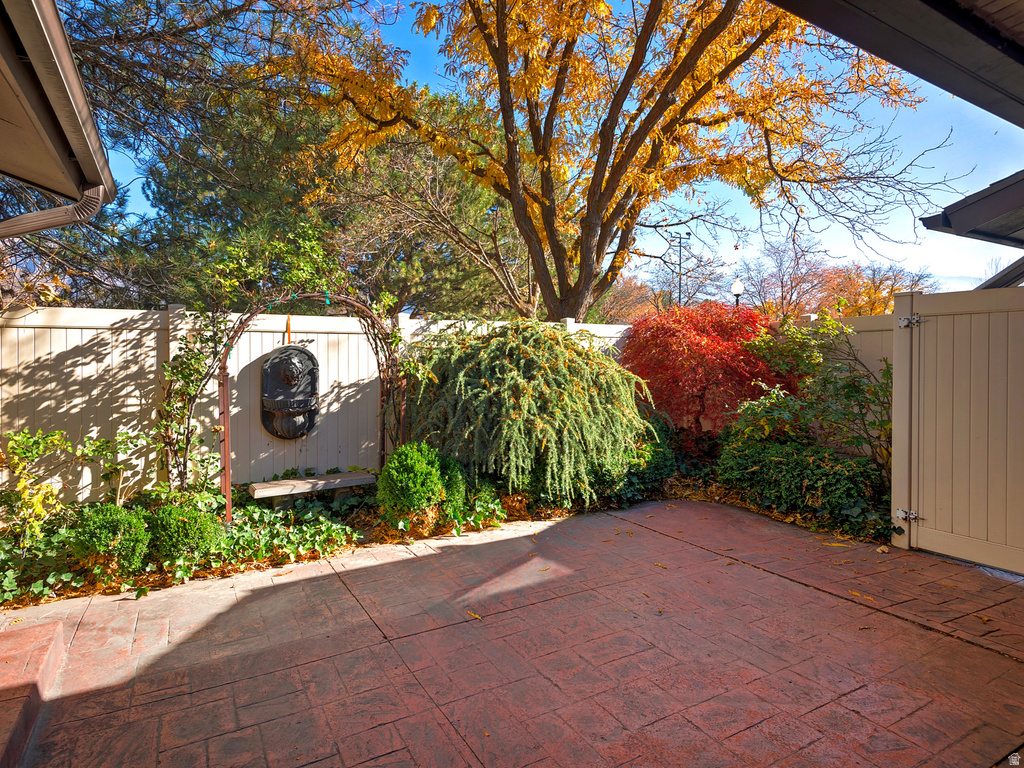 1585 E 6470 S Murray, UT 84121