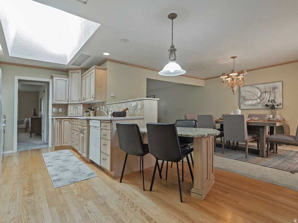 1585 E 6470 S Murray, UT 84121