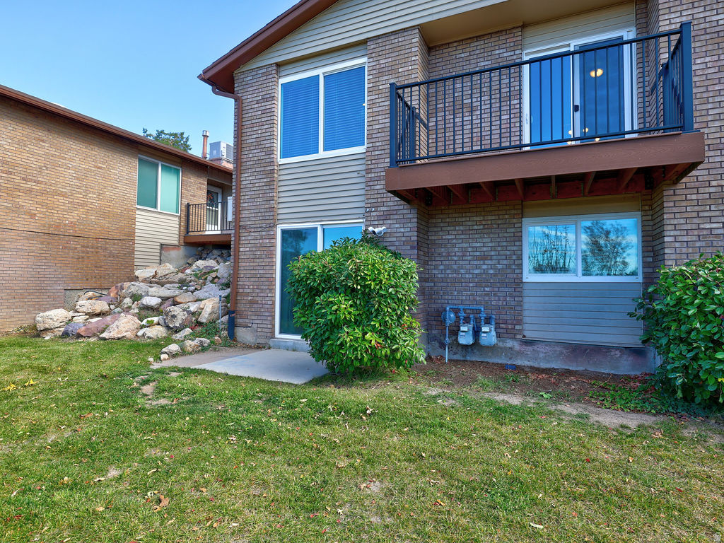 4755 S WALLACE LN Holladay, UT 84117
