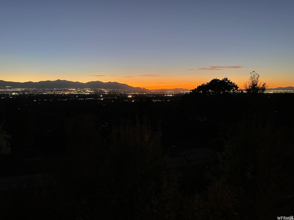 4755 S WALLACE LN Holladay, UT 84117