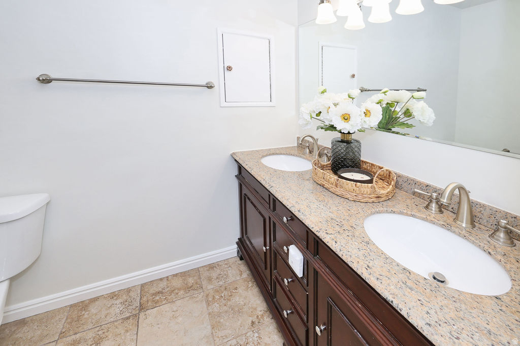 4755 S WALLACE LN Holladay, UT 84117