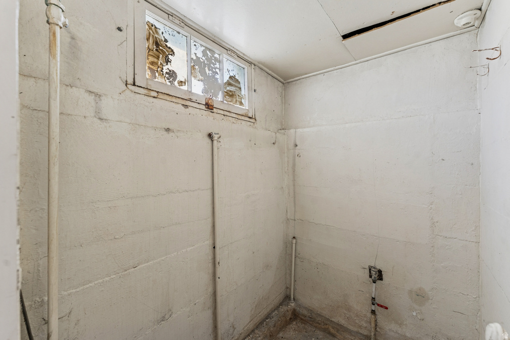 165 N 4TH ST Tooele, UT 84074