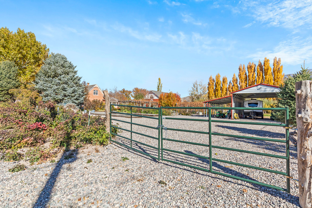 390 N 100 W Monroe, UT 84754