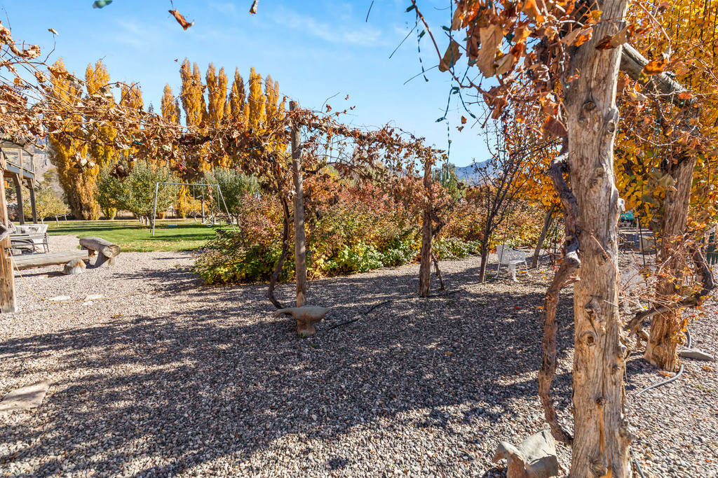 390 N 100 W Monroe, UT 84754