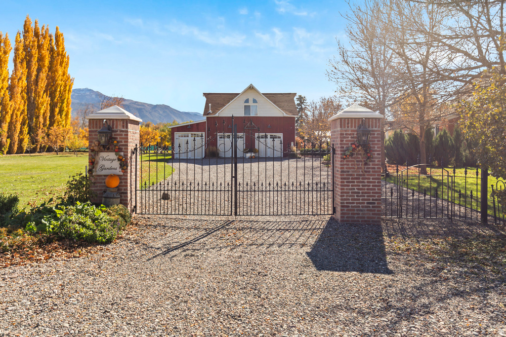 390 N 100 W Monroe, UT 84754