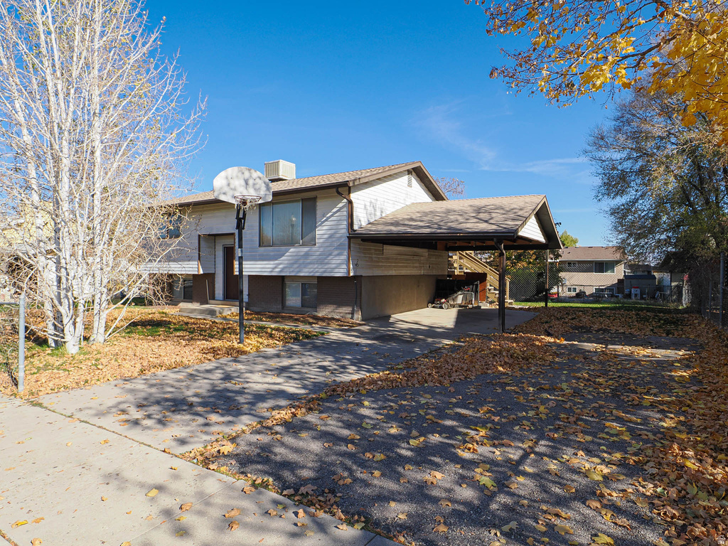 4393 S WORMWOOD DR West Valley City, UT 84120