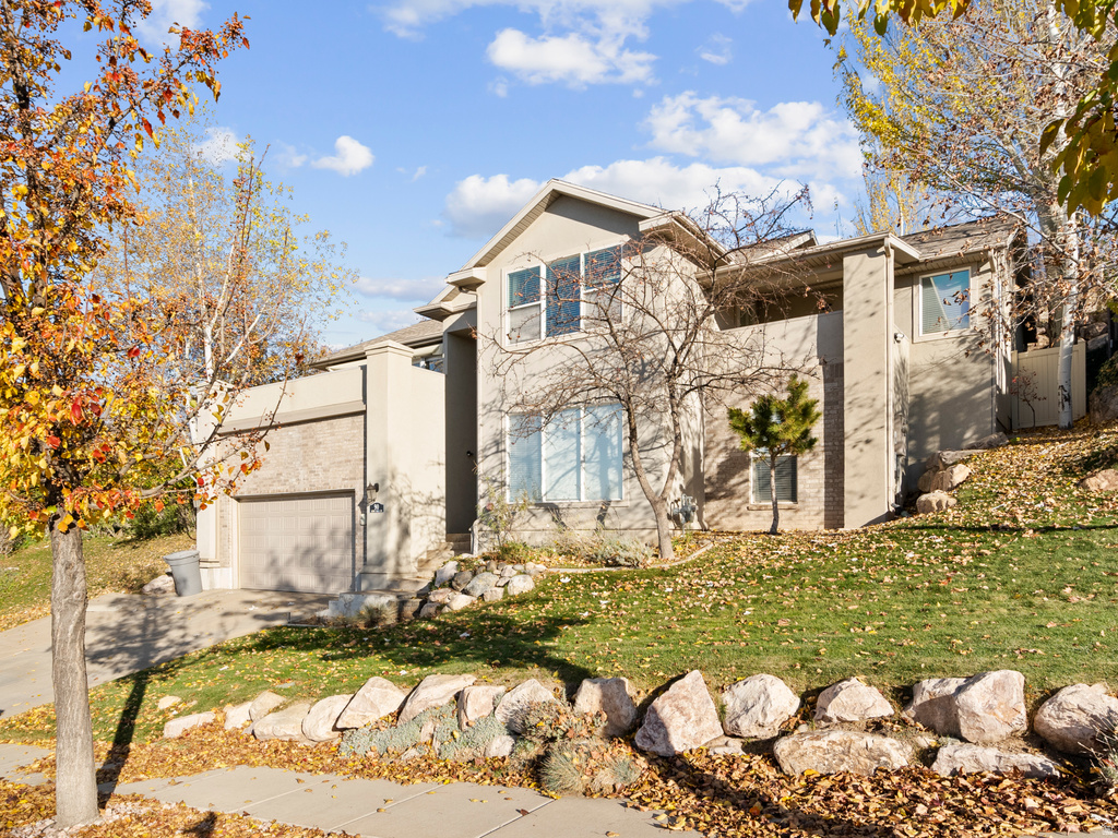 90 SCENIC HILLS CIR North Salt Lake, UT 84054