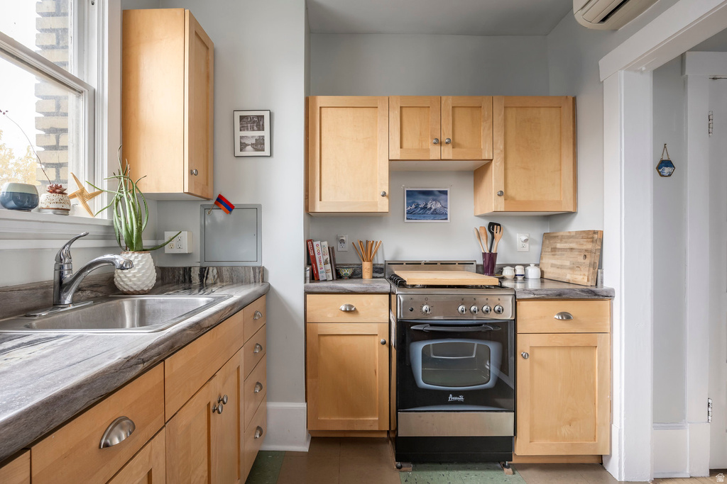 86 N B ST #5 Salt Lake City, UT 84103