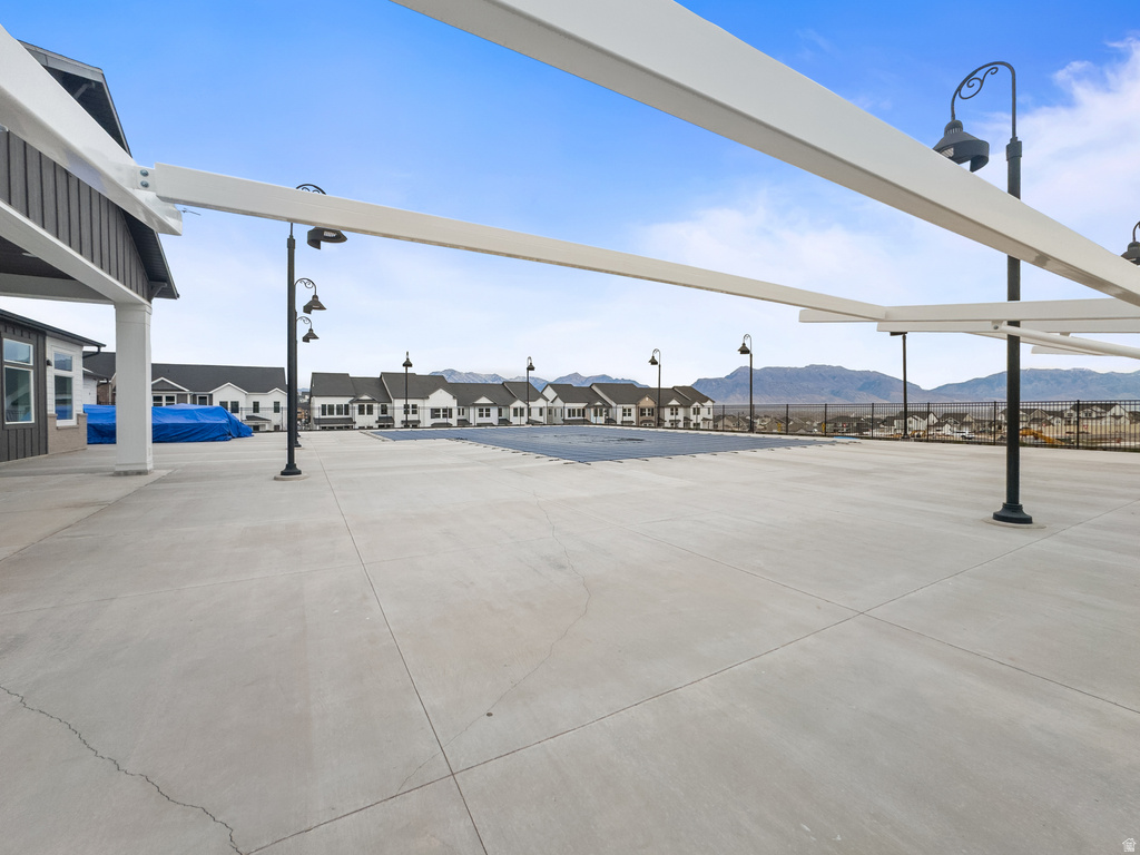 762 LANG CT #202 Saratoga Springs, UT 84045