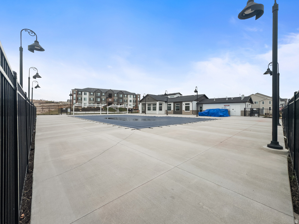 762 LANG CT #202 Saratoga Springs, UT 84045