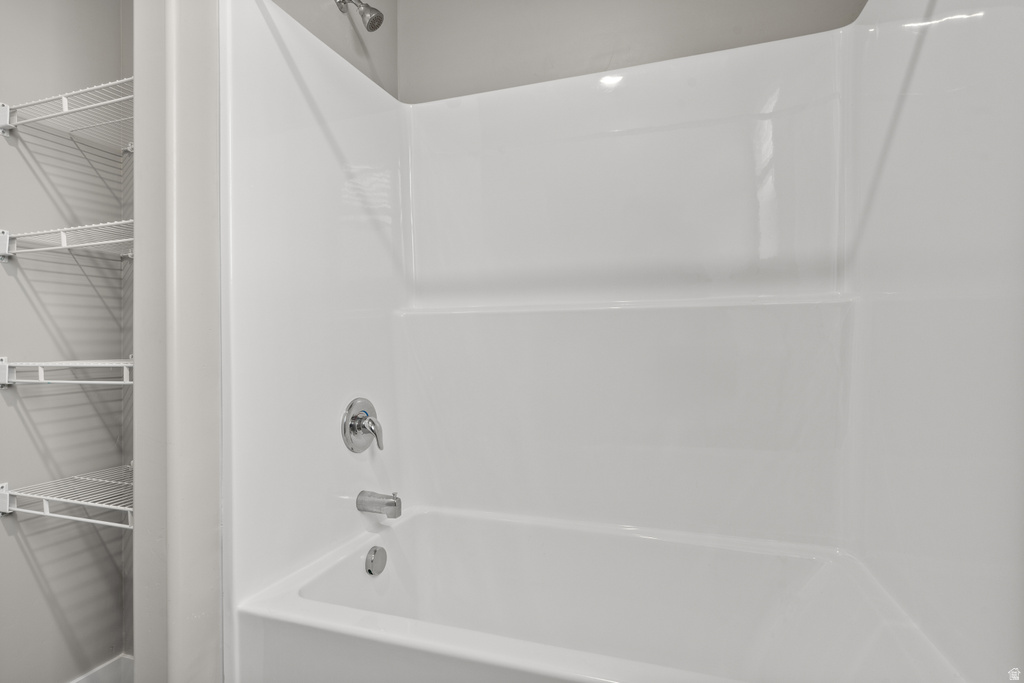 762 LANG CT #202 Saratoga Springs, UT 84045