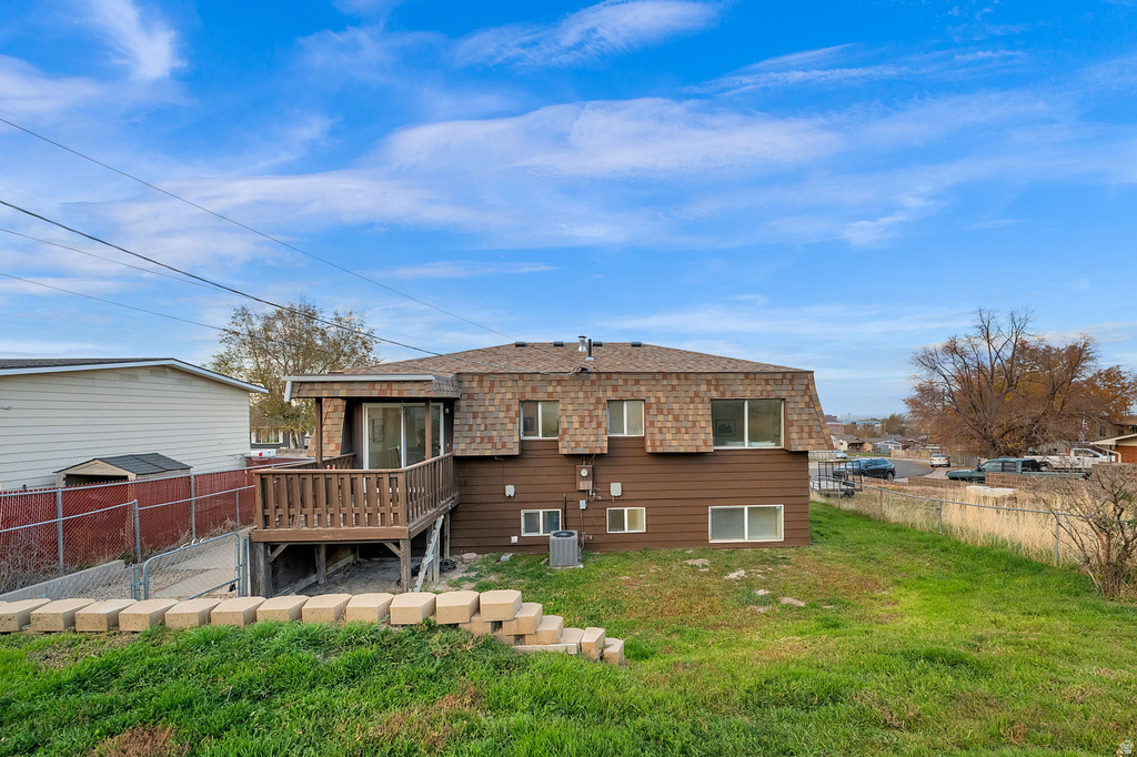 8843 W JULIA LN Magna, UT 84044