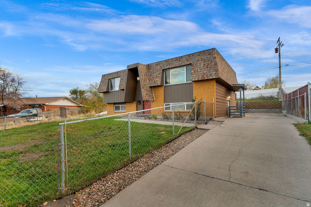 8843 W JULIA LN Magna, UT 84044