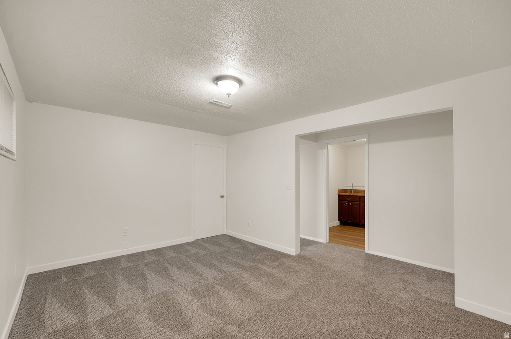 8843 W JULIA LN Magna, UT 84044