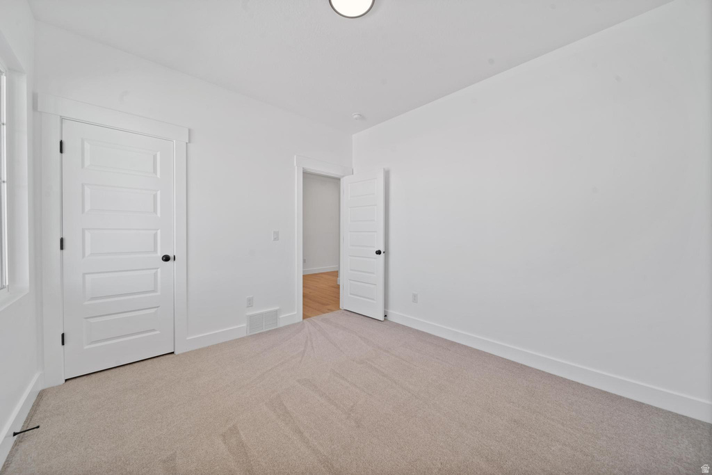 1214 E HIGHLINE RD #208 Lake Point, UT 84074