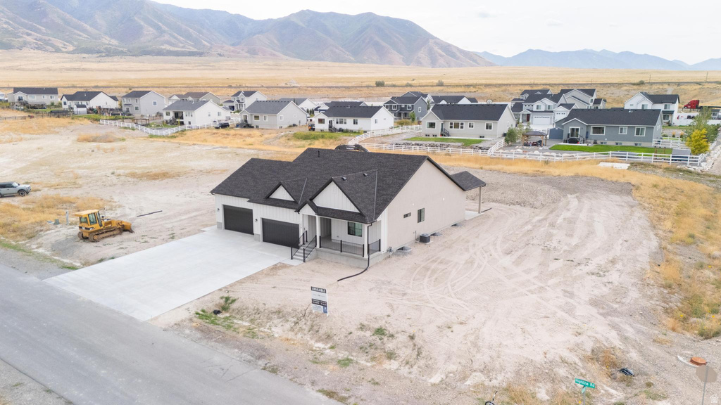 1214 E HIGHLINE RD #208 Lake Point, UT 84074