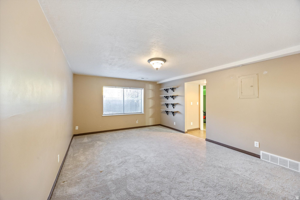 1077 E 8320 S Sandy, UT 84094