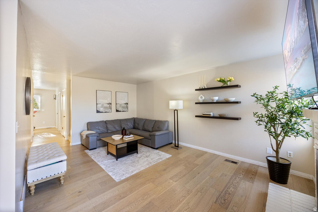 1077 E 8320 S Sandy, UT 84094