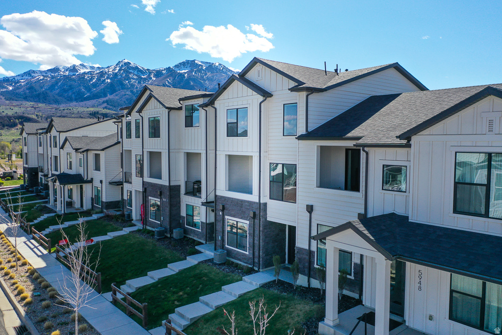 5944 N 5000 W #176 Mountain Green, UT 84050