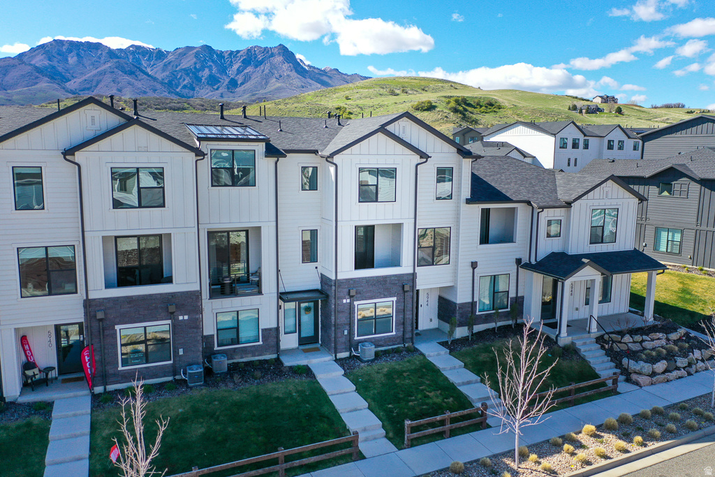 5944 N 5000 W #176 Mountain Green, UT 84050