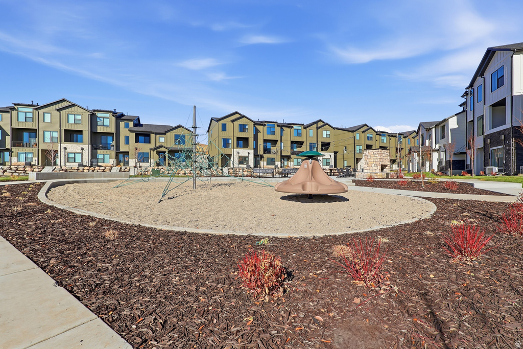 5944 N 5000 W #176 Mountain Green, UT 84050