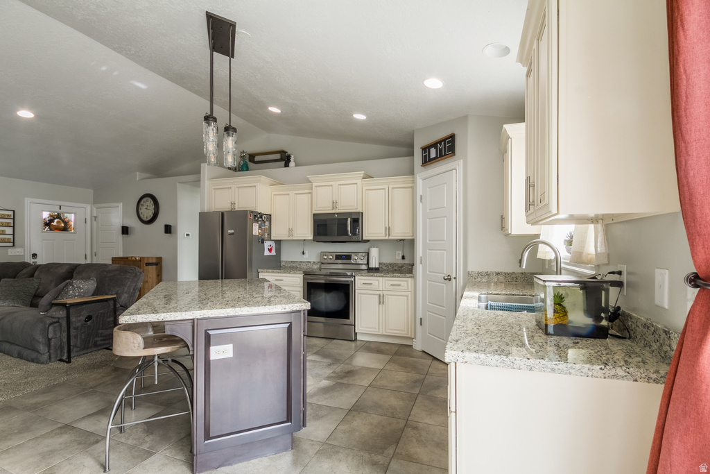 3559 W 700 N Maeser, UT 84078