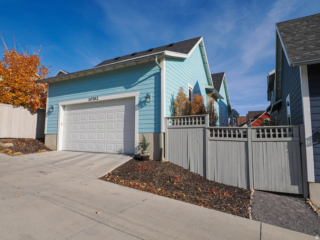 10762 S BEACH COMBER WAY South Jordan, UT 84009