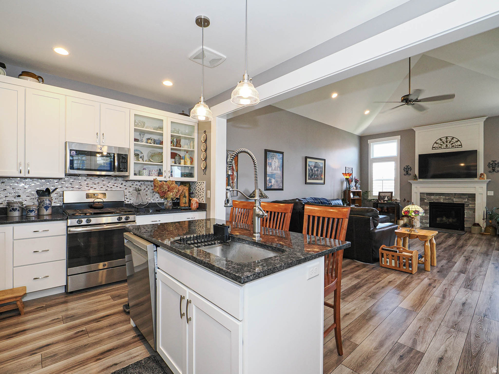 10762 S BEACH COMBER WAY South Jordan, UT 84009