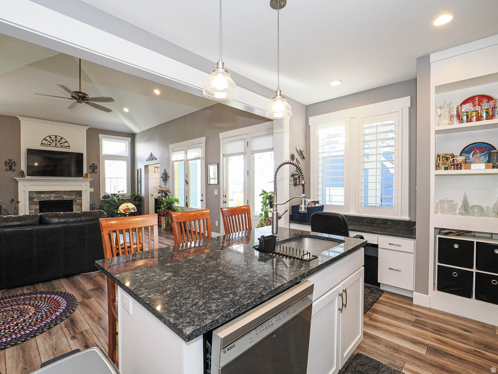 10762 S BEACH COMBER WAY South Jordan, UT 84009