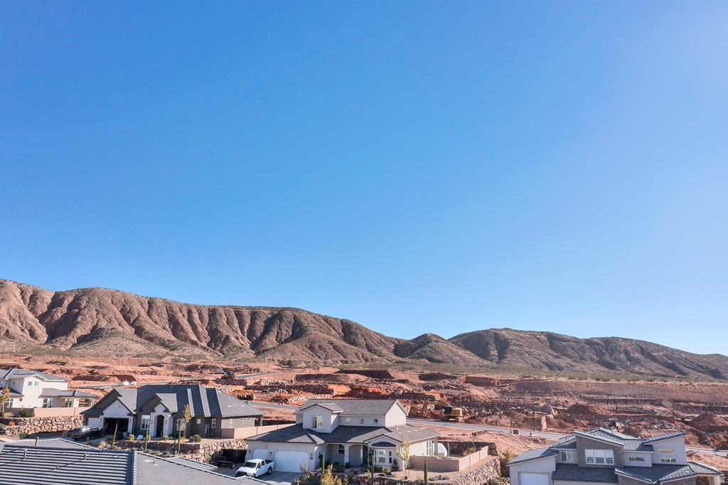 1464 E CENTAURUS WAY Washington, UT 84780