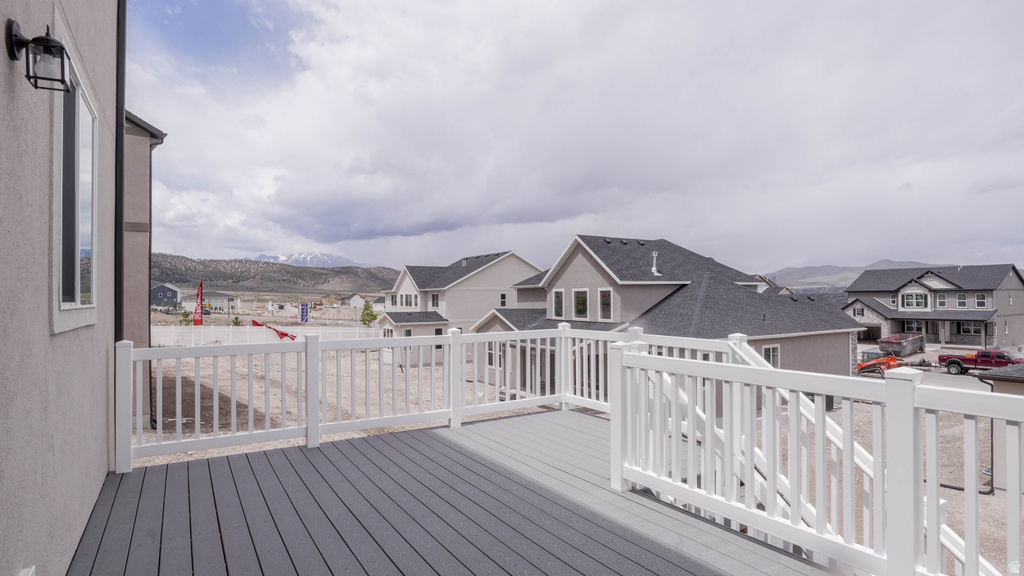 876 W SIKA CIR #205 Saratoga Springs, UT 84045