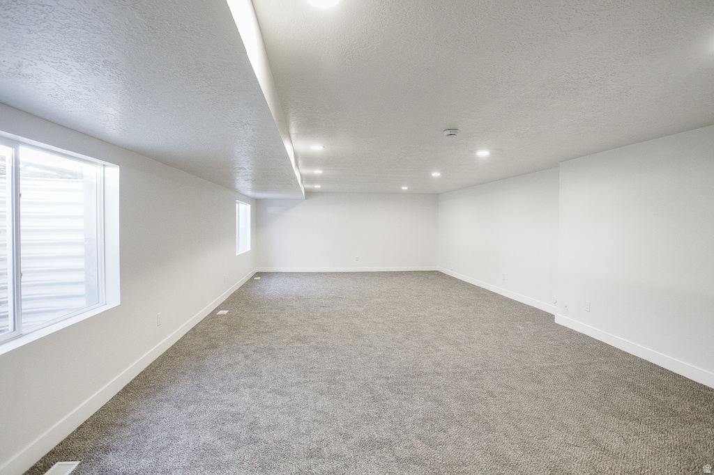 5830 W HILL STONE DR South Jordan, UT 84095