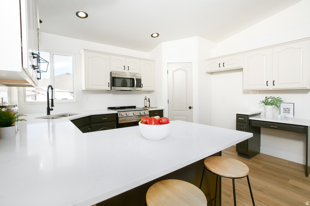 5830 W HILL STONE DR South Jordan, UT 84095