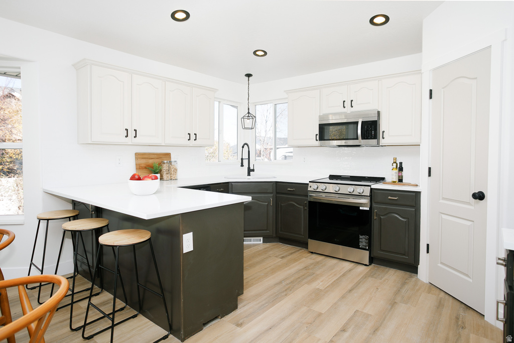 5830 W HILL STONE DR South Jordan, UT 84095