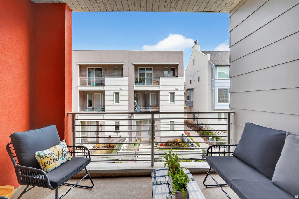 5033 W DAYBREAK PKWY South Jordan, UT 84009