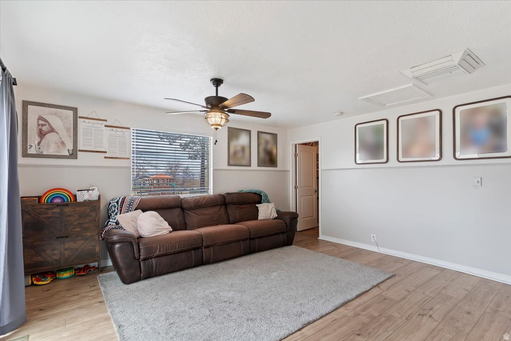 4875 S 2675 W Roy, UT 84067