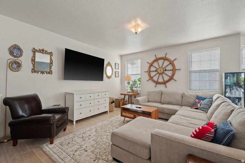 1502 E LOWE PEAK DR Eagle Mountain, UT 84005