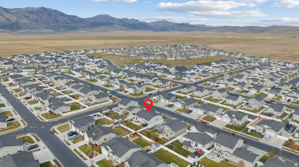 1502 E LOWE PEAK DR Eagle Mountain, UT 84005