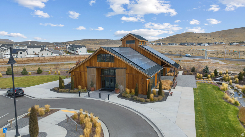 1502 E LOWE PEAK DR Eagle Mountain, UT 84005