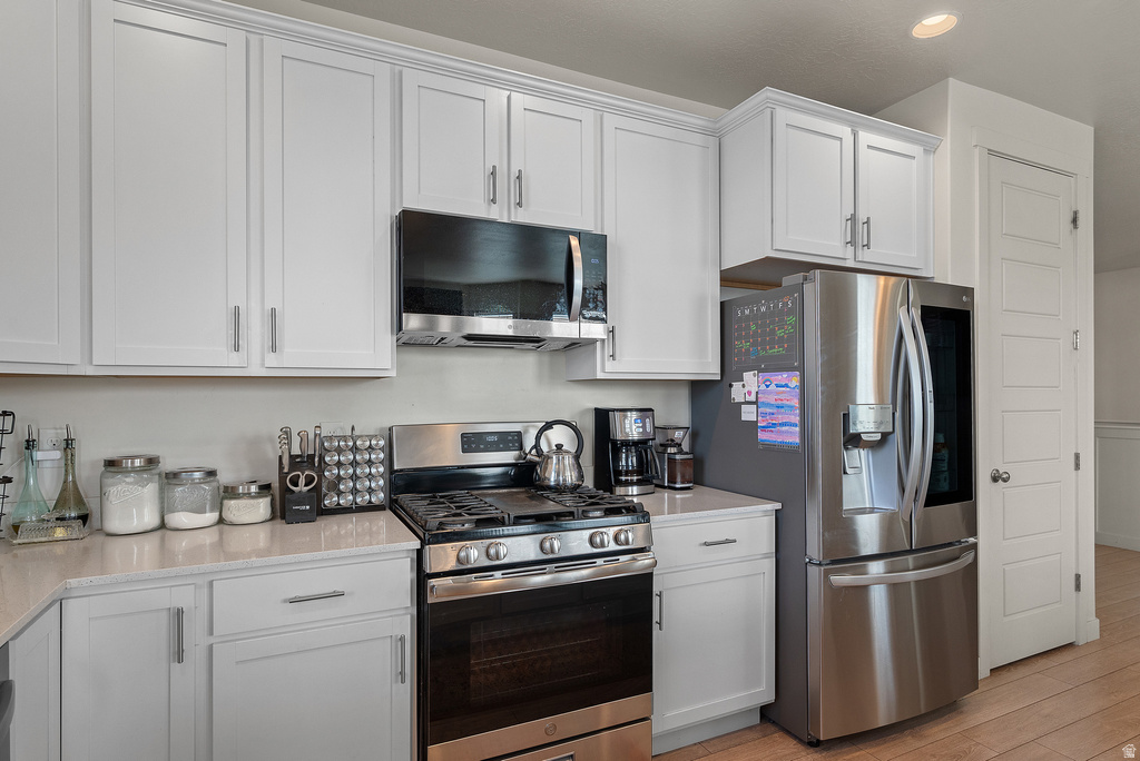 1502 E LOWE PEAK DR Eagle Mountain, UT 84005