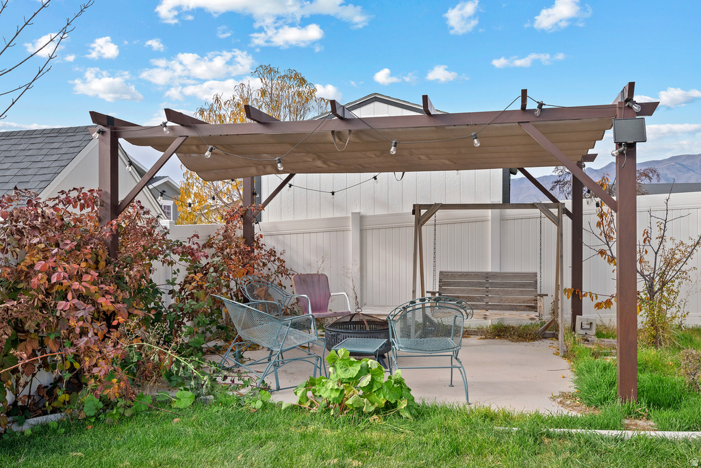 1502 E LOWE PEAK DR Eagle Mountain, UT 84005