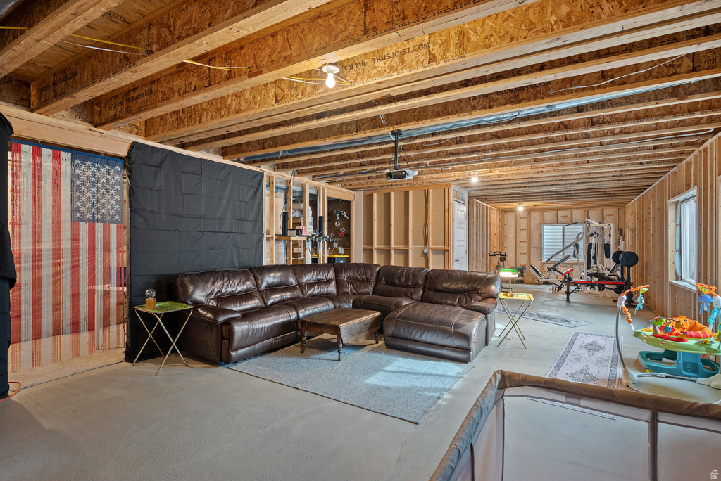 1502 E LOWE PEAK DR Eagle Mountain, UT 84005