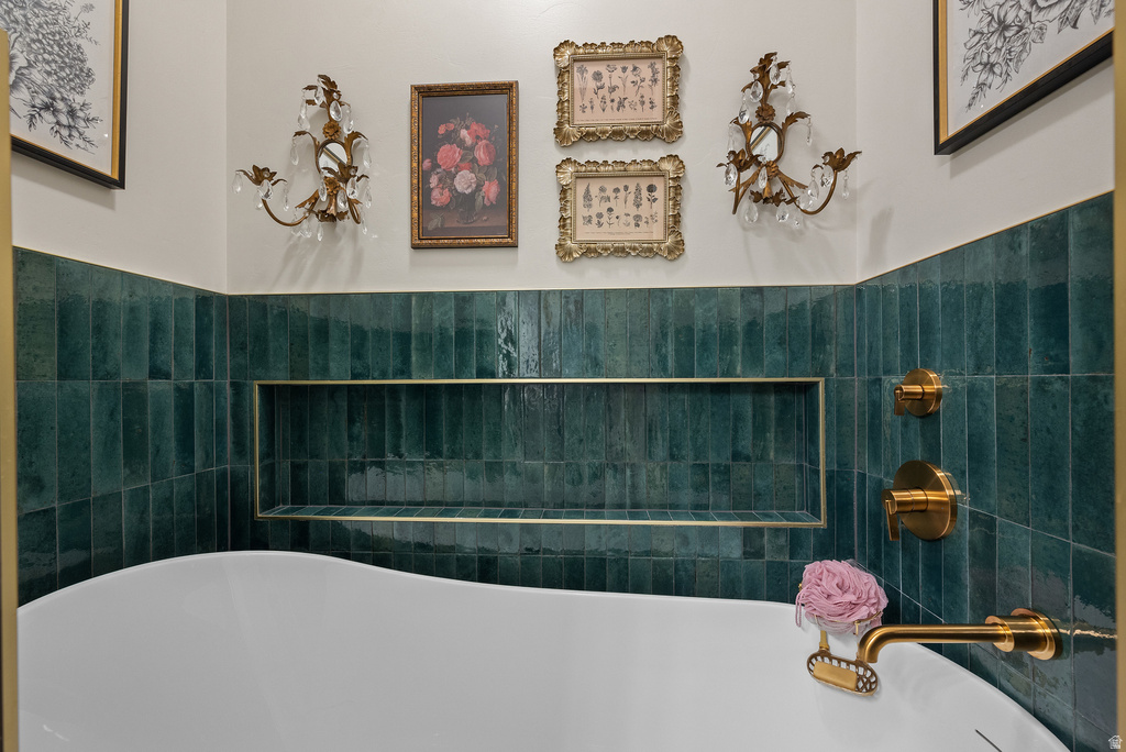 1502 E LOWE PEAK DR Eagle Mountain, UT 84005