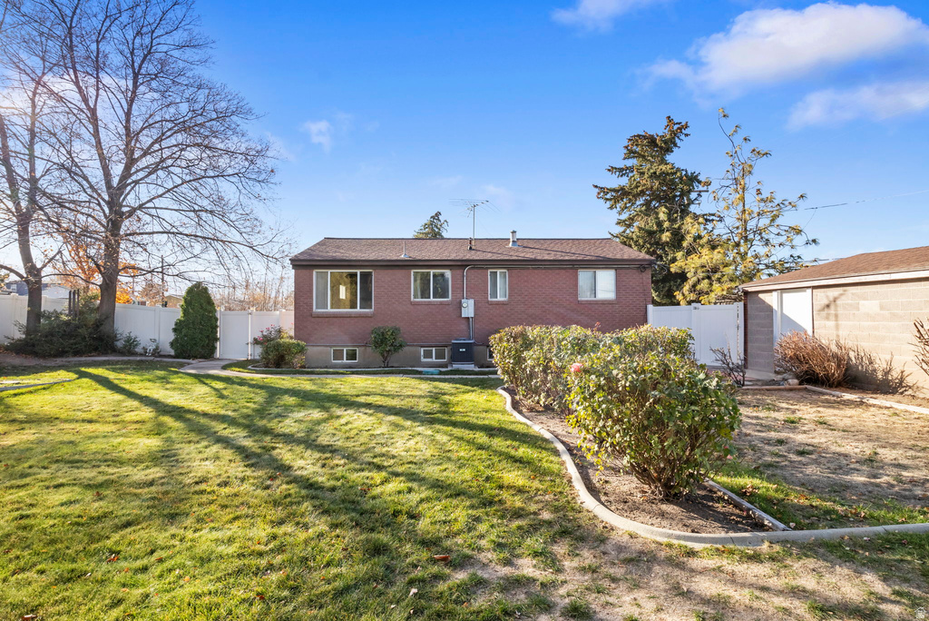 6504 W 3785 S West Valley City, UT 84128